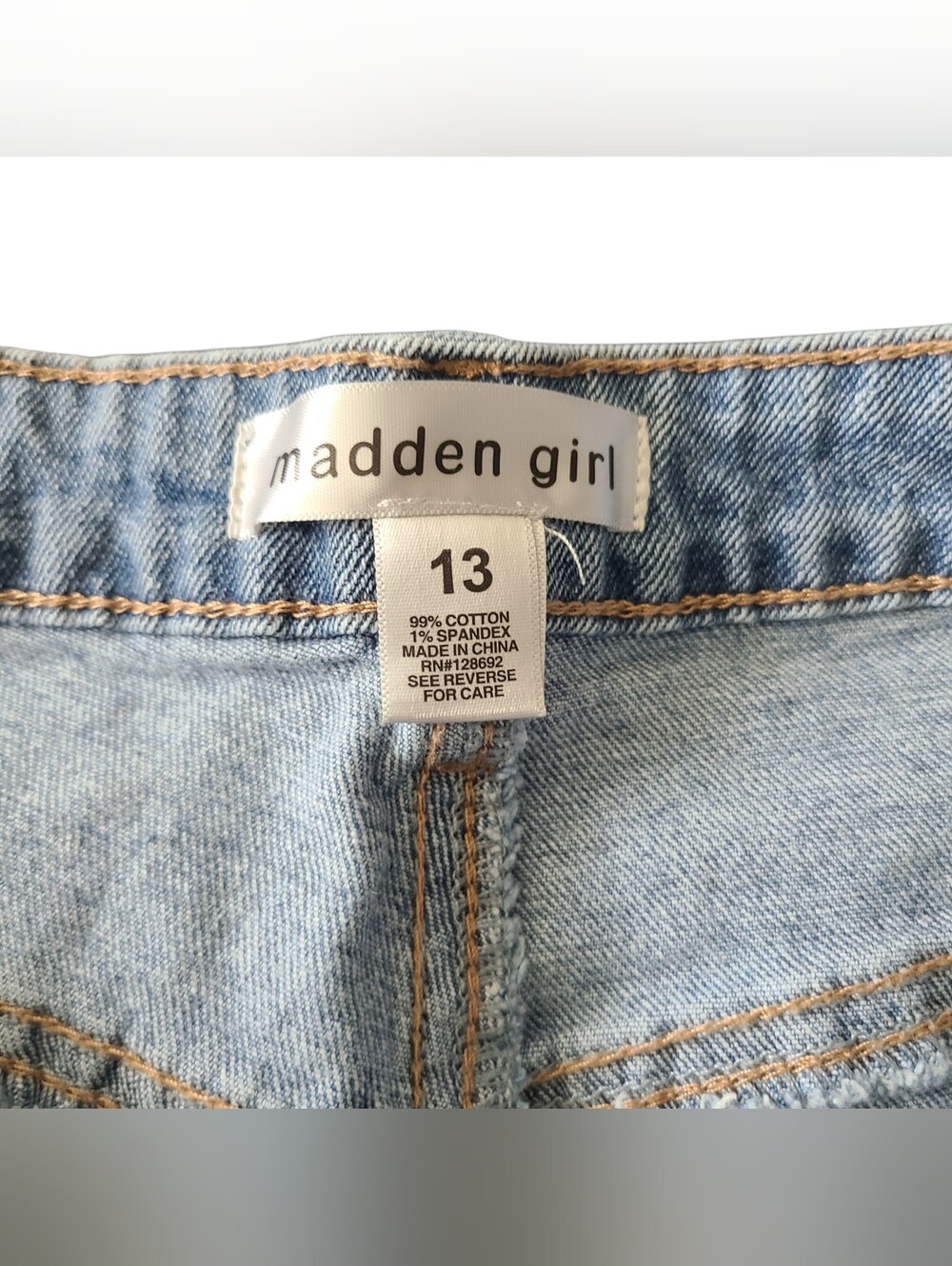 MADDEN GIRL | 90s BERMUDA SHORTS | SIZE 13 - Picture 3 of 10